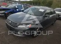 2015 Volkswagen Passat photo