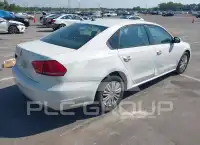 2015 Volkswagen Passat photo