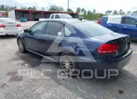 2015 Volkswagen Passat photo