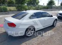 2015 Volkswagen Passat фото