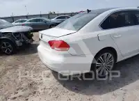2015 Volkswagen Passat photo