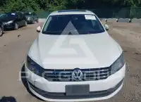 2015 Volkswagen Passat photo