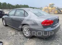 2015 Volkswagen Passat photo
