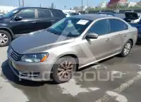 2015 Volkswagen Passat photo