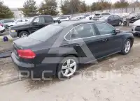 2015 Volkswagen Passat photo