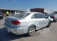 2015 Volkswagen Passat photo