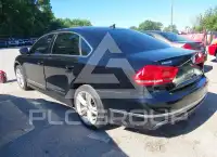 2015 Volkswagen Passat photo