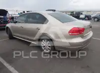 2015 Volkswagen Passat photo