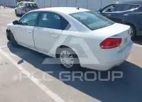 2015 Volkswagen Passat photo