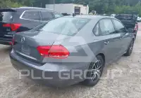 2015 Volkswagen Passat photo