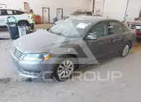 2015 Volkswagen Passat фото