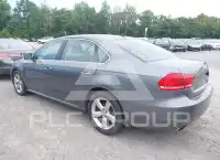 2015 Volkswagen Passat photo
