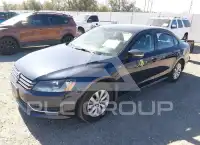 2015 Volkswagen Passat photo