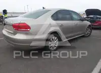 2015 Volkswagen Passat photo