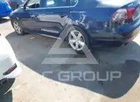 2015 Volkswagen Passat photo