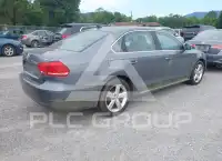 2015 Volkswagen Passat photo