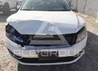 2015 Volkswagen Passat photo