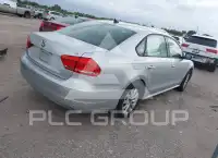 2015 Volkswagen Passat photo