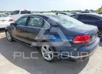 2015 Volkswagen Passat photo