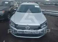 2015 Volkswagen Passat photo
