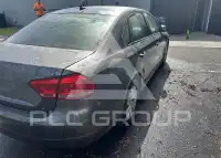 2015 Volkswagen Passat фото
