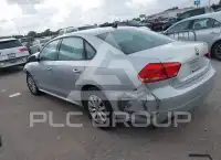2015 Volkswagen Passat photo