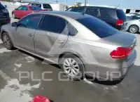 2015 Volkswagen Passat photo