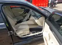 2015 Volkswagen Passat photo