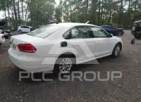 2015 Volkswagen Passat photo