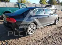 2015 Volkswagen Passat photo