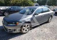 2015 Volkswagen Passat photo