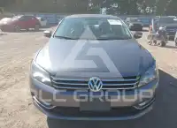 2015 Volkswagen Passat photo