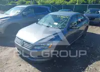 2015 Volkswagen Passat фото