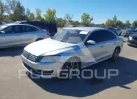 2015 Volkswagen Passat photo