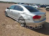 2015 Volkswagen Passat photo