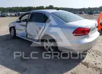 2015 Volkswagen Passat фото