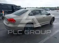 2015 Volkswagen Passat фото