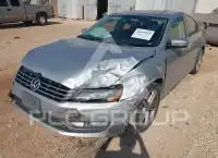 2015 Volkswagen Passat photo