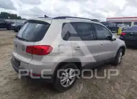 2015 Volkswagen Tiguan photo