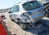 2015 Volkswagen Tiguan фото