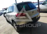 2015 Volkswagen Tiguan фото