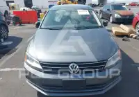 2015 Volkswagen Jetta photo