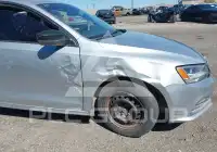 2015 Volkswagen Jetta photo
