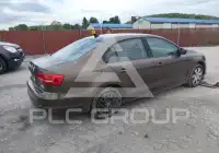 2015 Volkswagen Jetta photo