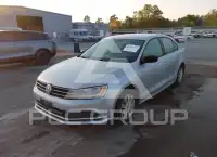 2015 Volkswagen Jetta photo