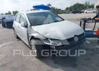 2015 Volkswagen GOLF photo