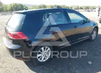 2015 Volkswagen GOLF photo