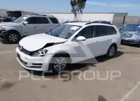 2015 Volkswagen GOLF photo