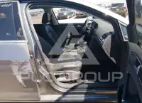 2015 Volkswagen GOLF photo