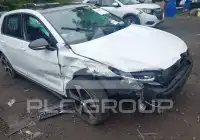 2015 Volkswagen GOLF photo